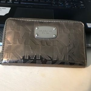 Metallic silver Michael Kors wallet